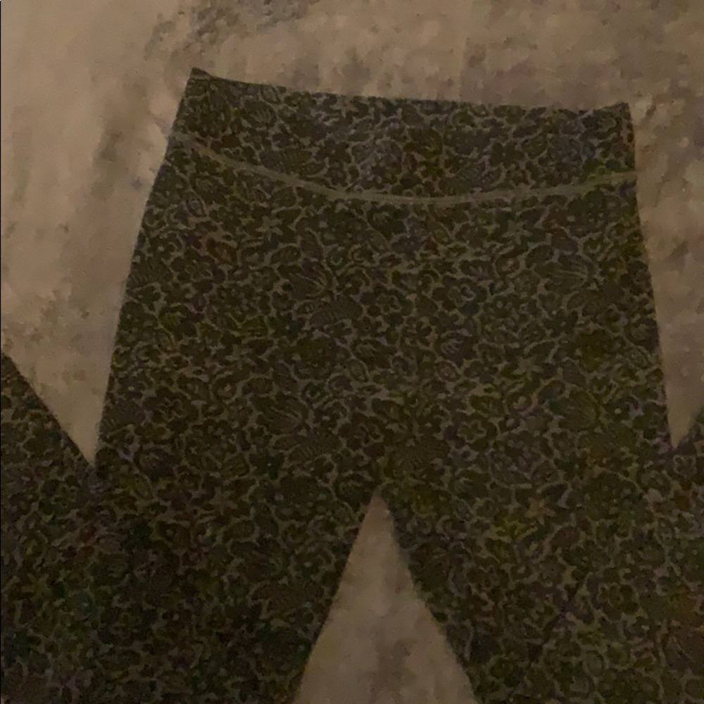 Grey and black Aerie leggings